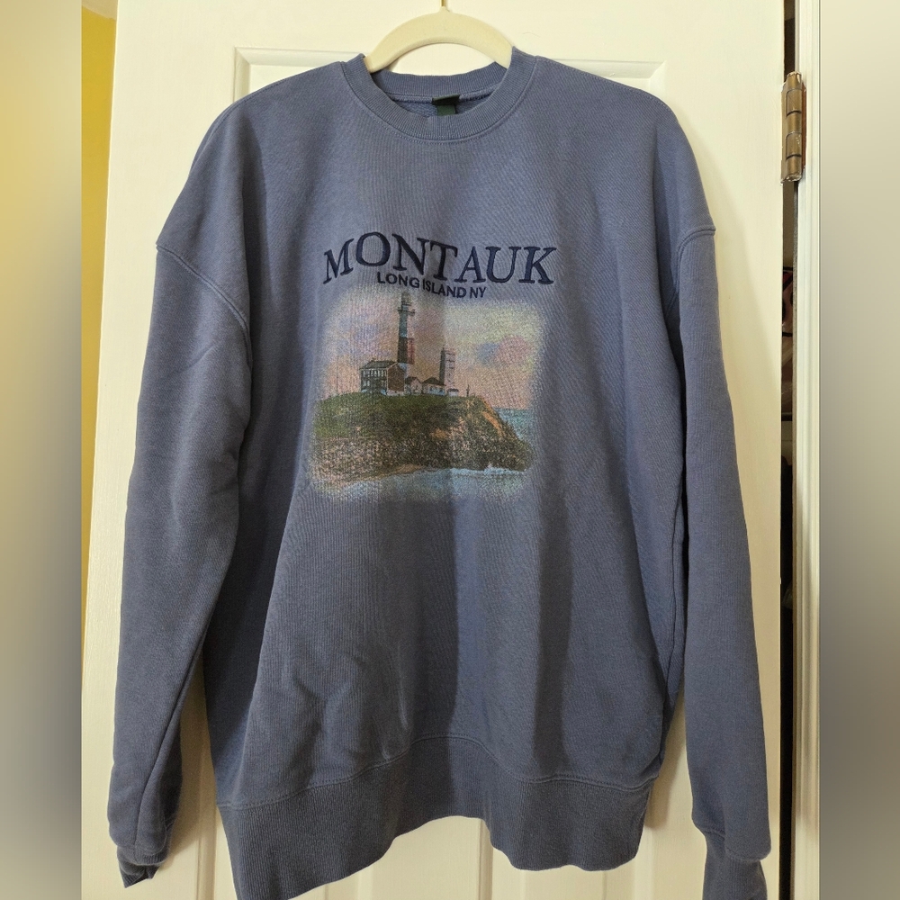 Wild Fable Montauk Long Island NY Blue Sweatshirt